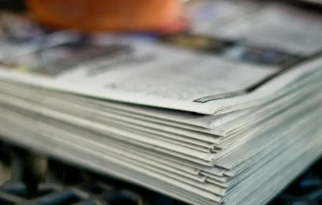 peut nettoyer barbecue papier journal